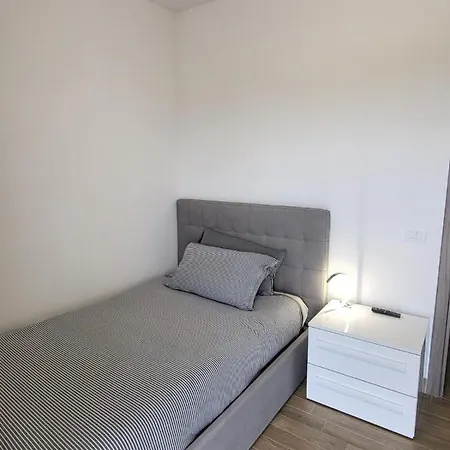 Apartment Laurentina Cecchignola Eur *