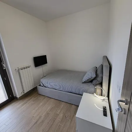 Laurentina Cecchignola Eur Apartment *